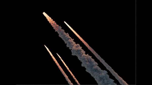 图片[5]-[Ai精翻&Ai中文朗读] 两部全！Houdini&Nuke实现燃烧行星掠过云层镜头-土狗cg资源站